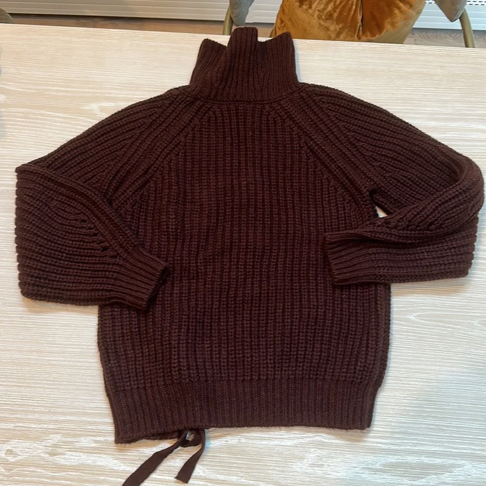 Revolve Brand NBD Tori laced Sweater size XS in Chocolate - Picture 3 of 5